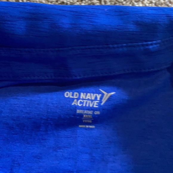 Men’s polo gently used. - Picture 2 of 2